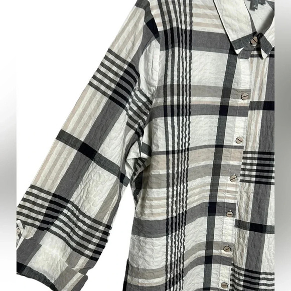 HABITAT LG & XL gauzy crinkle button  down shirt,black & white plaid, hi low - Picture 8 of 16